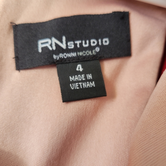 Mini Cocktail Dress Size 4 - Picture 3 of 3